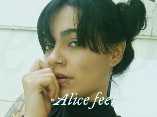 Alice_feet