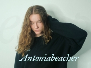 Antoniabeacher