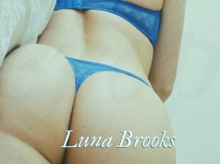 Luna_Brooks