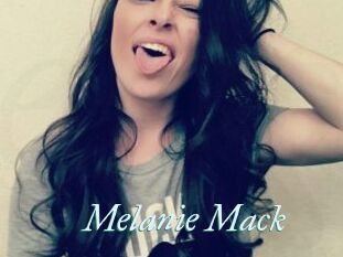 Melanie_Mack