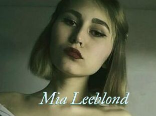 Mia_Leeblond