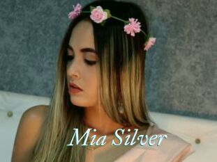 Mia_Silver