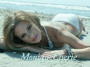 MoniqueCherie