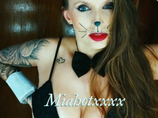 Miahotxxxx