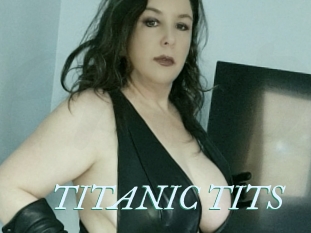 TITANIC_TITS